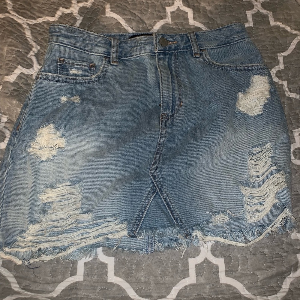 Hollister skirt size 3